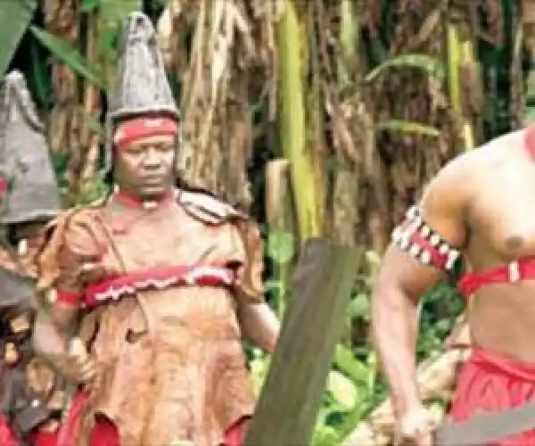 Imagine!! Benin Republic Invades Nigerian Villages, Hoists Their Flag